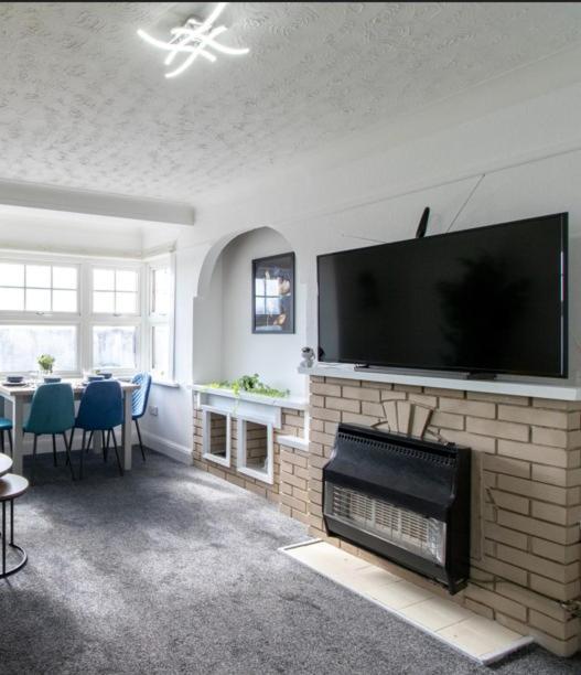 Open Mind Property - Southsea With Free Parking 朴次茅斯 外观 照片
